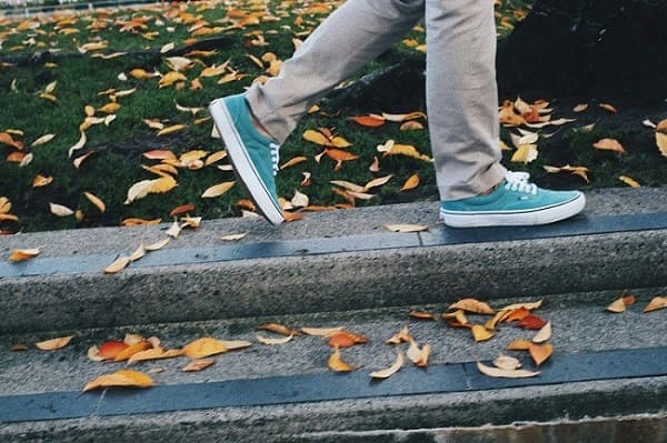 Bauchfett verlieren durch Spazierengehen – funktioniert das