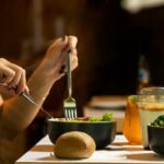 Abnehmen durch bewusstes Essen statt Diäten